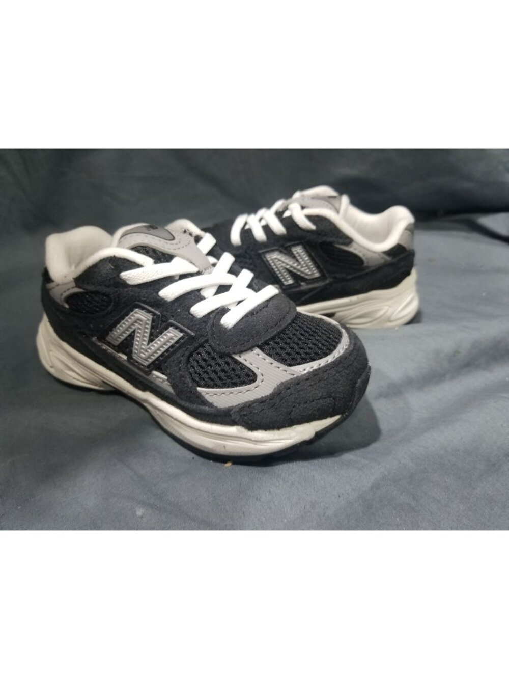 New Balance Toddlers Sneakers 2010 Bungee Lace Black/Grey Size 6 NEW NO BOX!